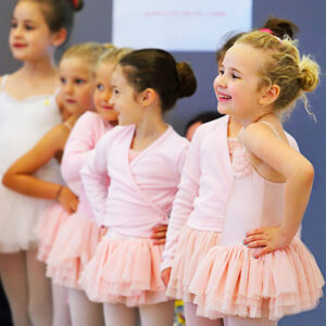 Cursus enfants de l'école de Ballet - Studios Biarritz